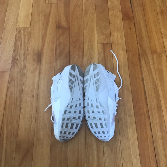 nike air huaraches white - Picture 5 of 5